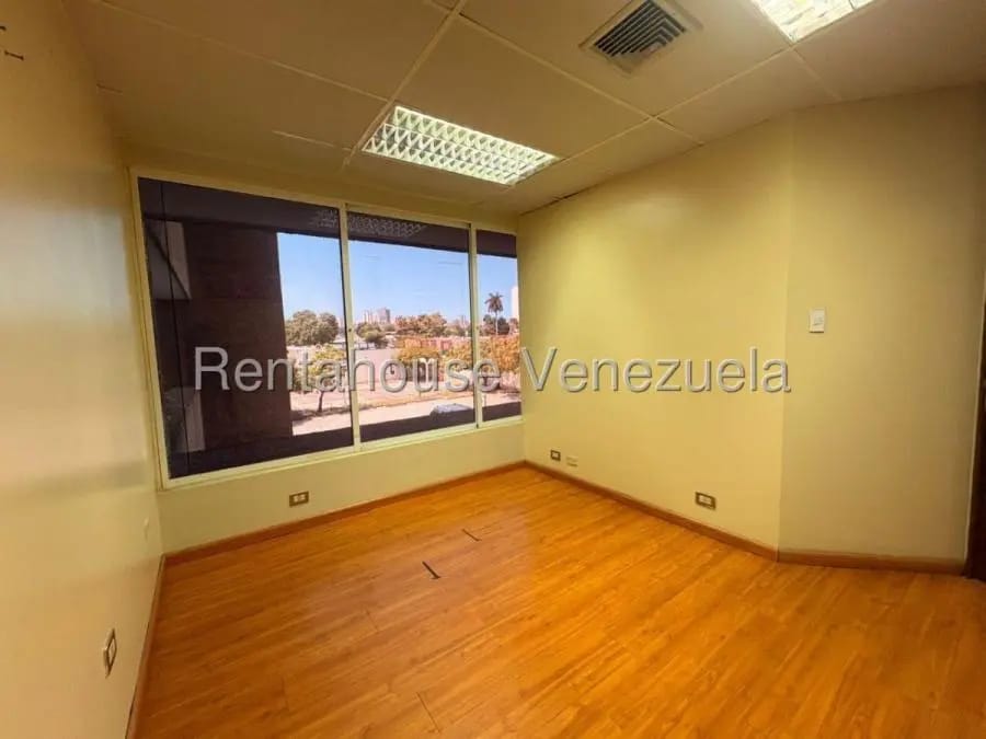 Oficina en Alquiler en Maracaibo - 7