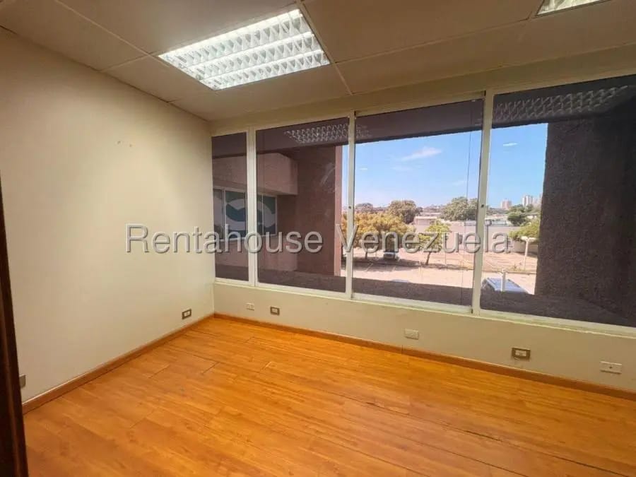 Oficina en Alquiler en Maracaibo - 9