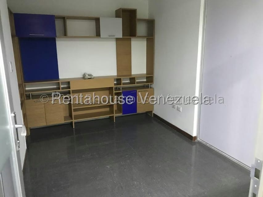 Comercial (Oficina) en Alquiler en Parroquia Santa Rosa, Lara - 3