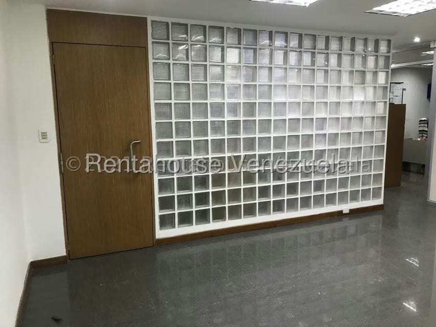 Comercial (Oficina) en Alquiler en Parroquia Santa Rosa, Lara - 9