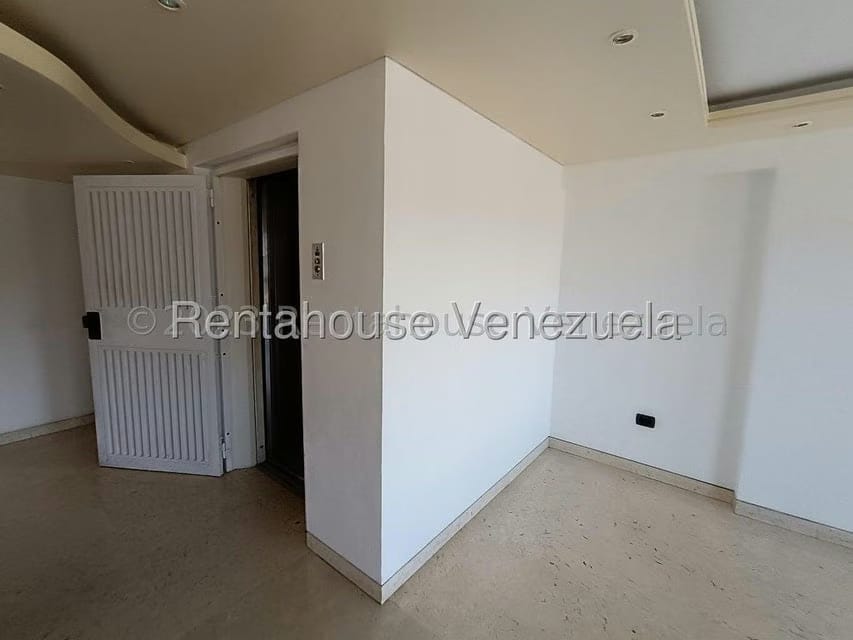 Apartamento (1 Nivel) en Venta en Los Naranjos del Cafetal, Distrito Metropolitano - 10