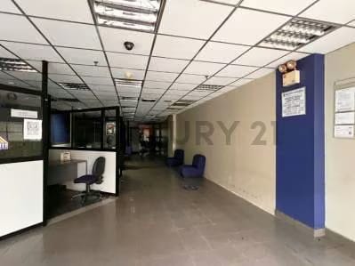 Ave Nva Granada Local Venta, Visibilidad, Tráfico Personas, el Espacio Perfecto! - 4