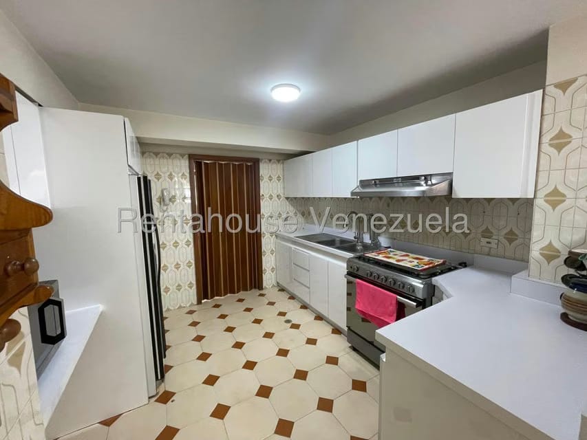 Apartamento (1 Nivel) en Alquiler en Andres Bello, Aragua - 11