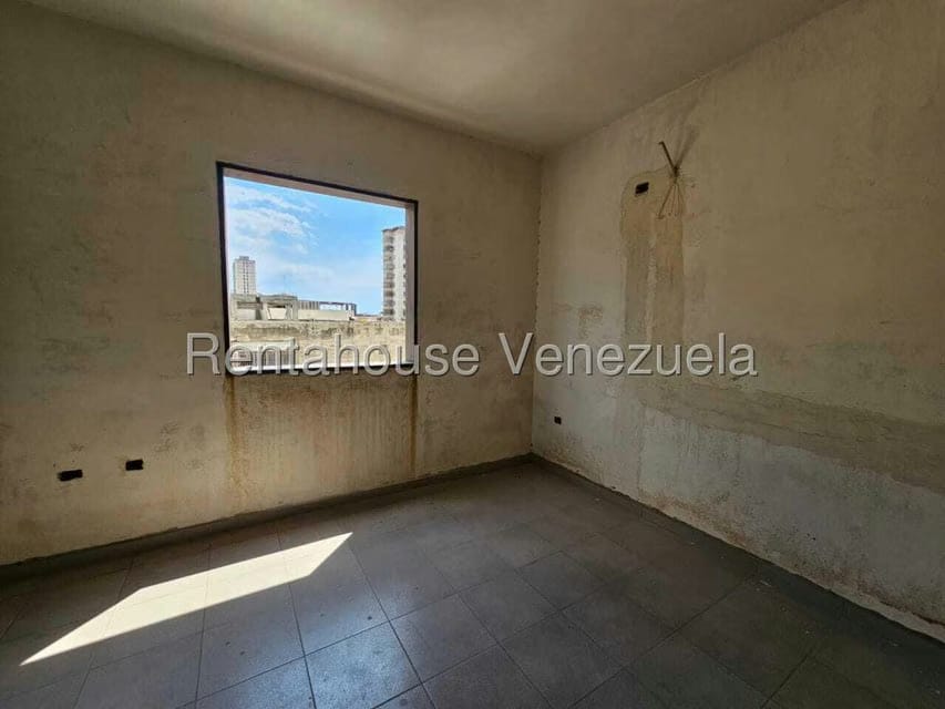 Apartamento (1 Nivel) en Venta en Zona Centro, Aragua - 14