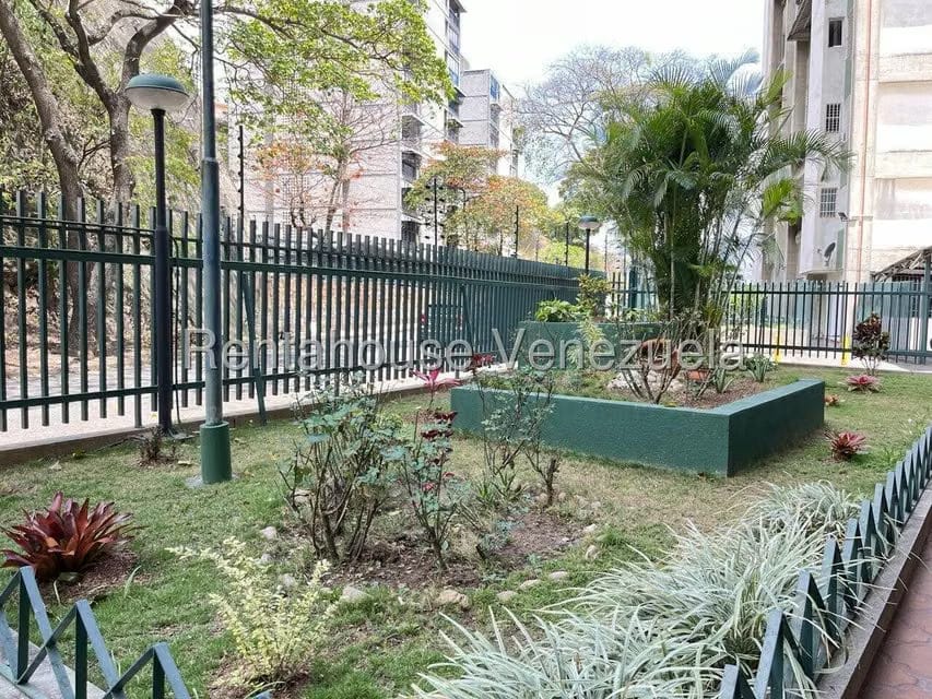 Apartamento (1 Nivel) en Venta en Colinas de Bello Monte, Distrito Metropolitano - 3