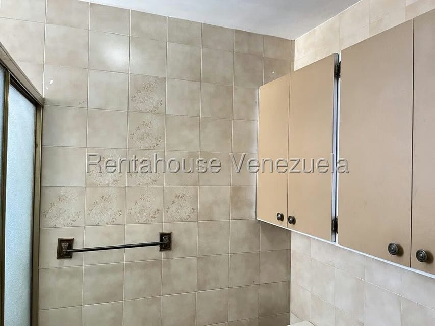 Apartamento (1 Nivel) en Venta en Colinas de Bello Monte, Distrito Metropolitano - 30
