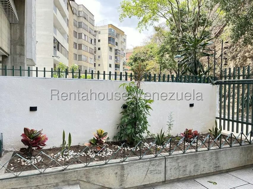 Apartamento (1 Nivel) en Venta en Colinas de Bello Monte, Distrito Metropolitano - 4