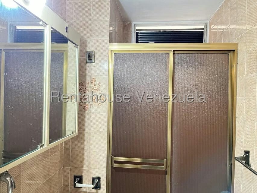 Apartamento (1 Nivel) en Venta en Colinas de Bello Monte, Distrito Metropolitano - 34