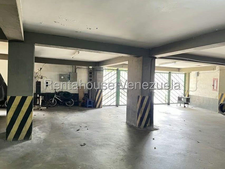 Apartamento (1 Nivel) en Venta en Colinas de Bello Monte, Distrito Metropolitano - 40