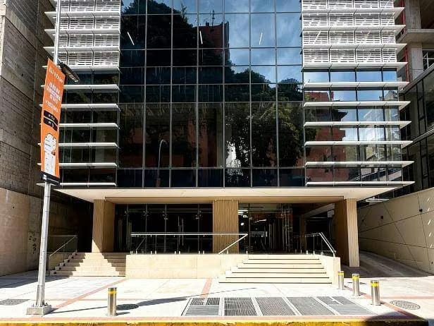 Oficina en Alquiler en la Torre Guayana Las Mercedes