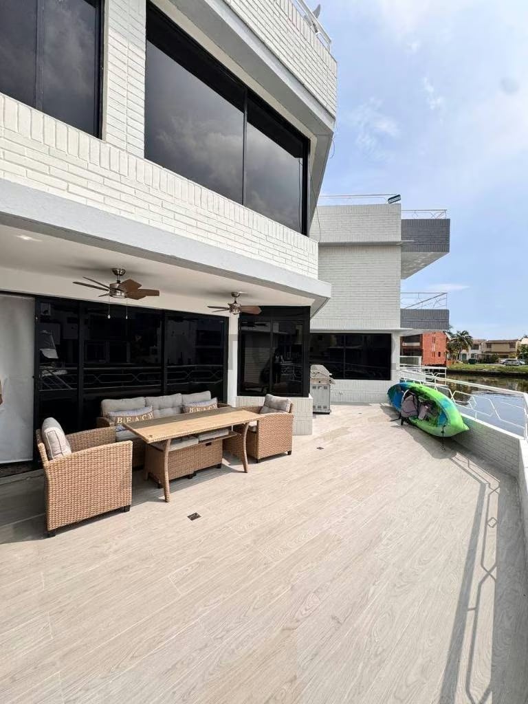 En venta amplia casas bote b - 18