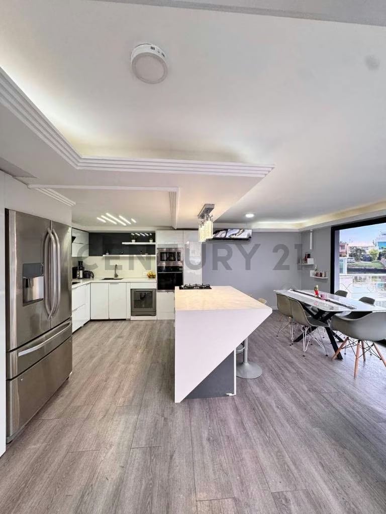 En venta amplia casas bote b - 4