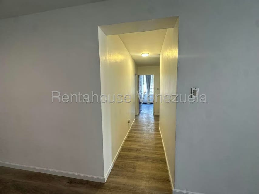 Apartamento (1 Nivel) en Venta en La Urbina, Distrito Metropolitano - 13