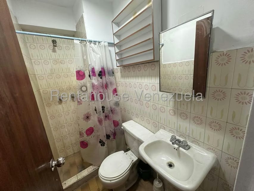 Apartamento (1 Nivel) en Venta en La Urbina, Distrito Metropolitano - 28