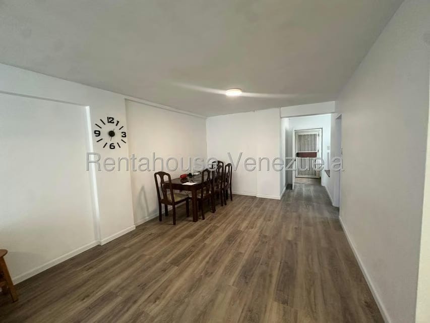 Apartamento (1 Nivel) en Venta en La Urbina, Distrito Metropolitano - 5