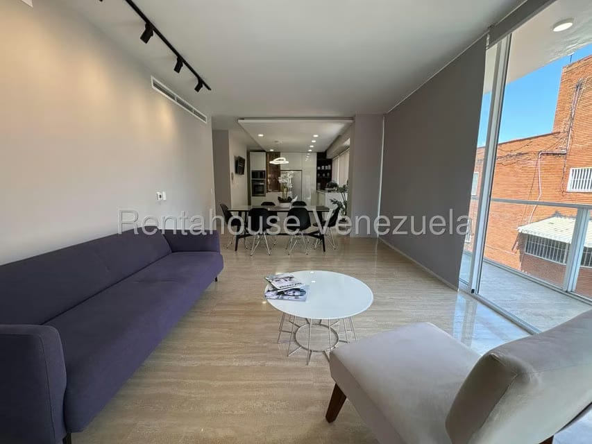 Apartamento (1 Nivel) en Alquiler en La Castellana, Distrito Metropolitano - 16