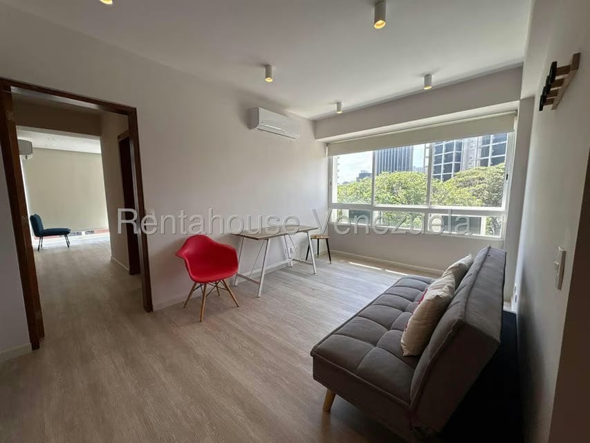 Apartamento (1 Nivel) en Alquiler en La Castellana, Distrito Metropolitano - 21