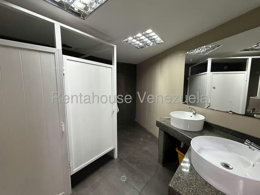 Negocios y Empresas (Medicina y Salud) en Venta en Los Salias, Miranda - 32