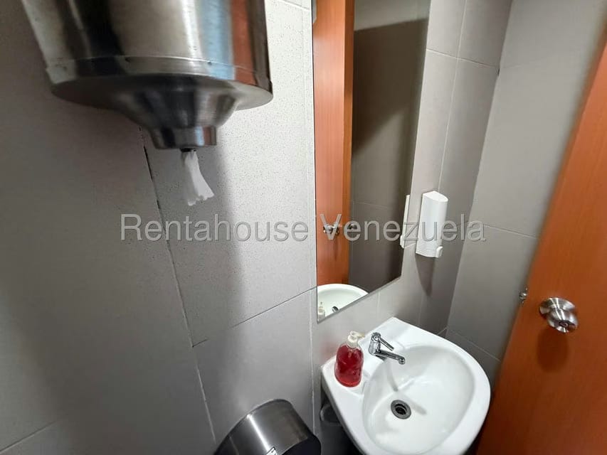 Negocios y Empresas (Medicina y Salud) en Venta en Los Salias, Miranda - 66