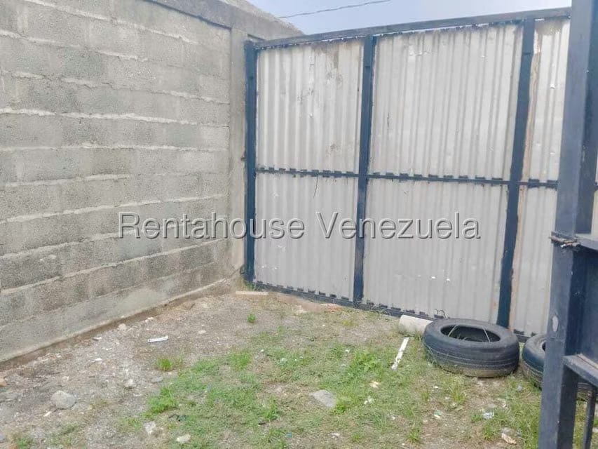 Casa (1 Nivel) en Alquiler en Los Robles, Portuguesa - 9