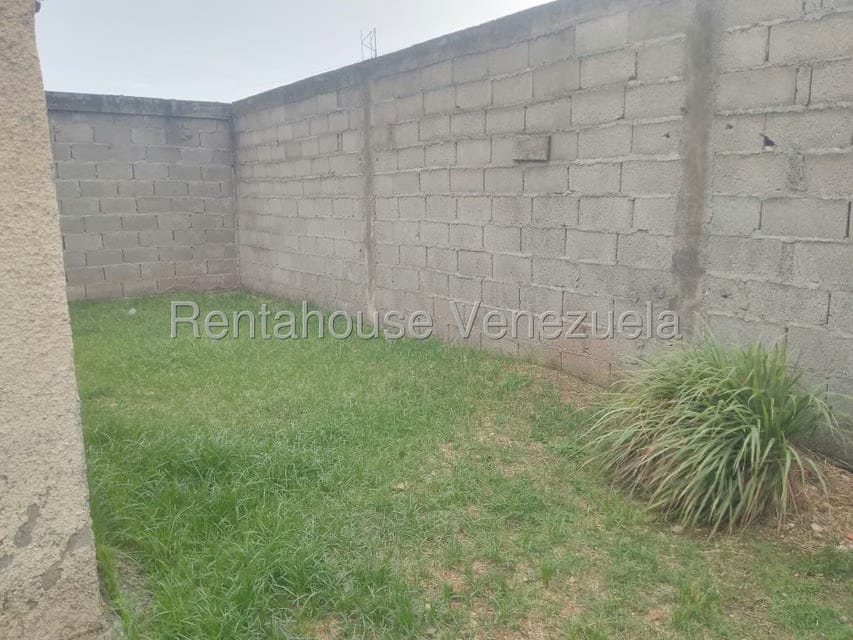 Casa (1 Nivel) en Alquiler en Los Robles, Portuguesa - 10