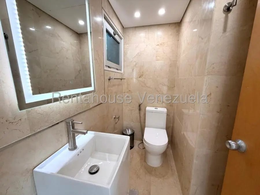 Apartamento en Venta en Campo Alegre Caracas - 3