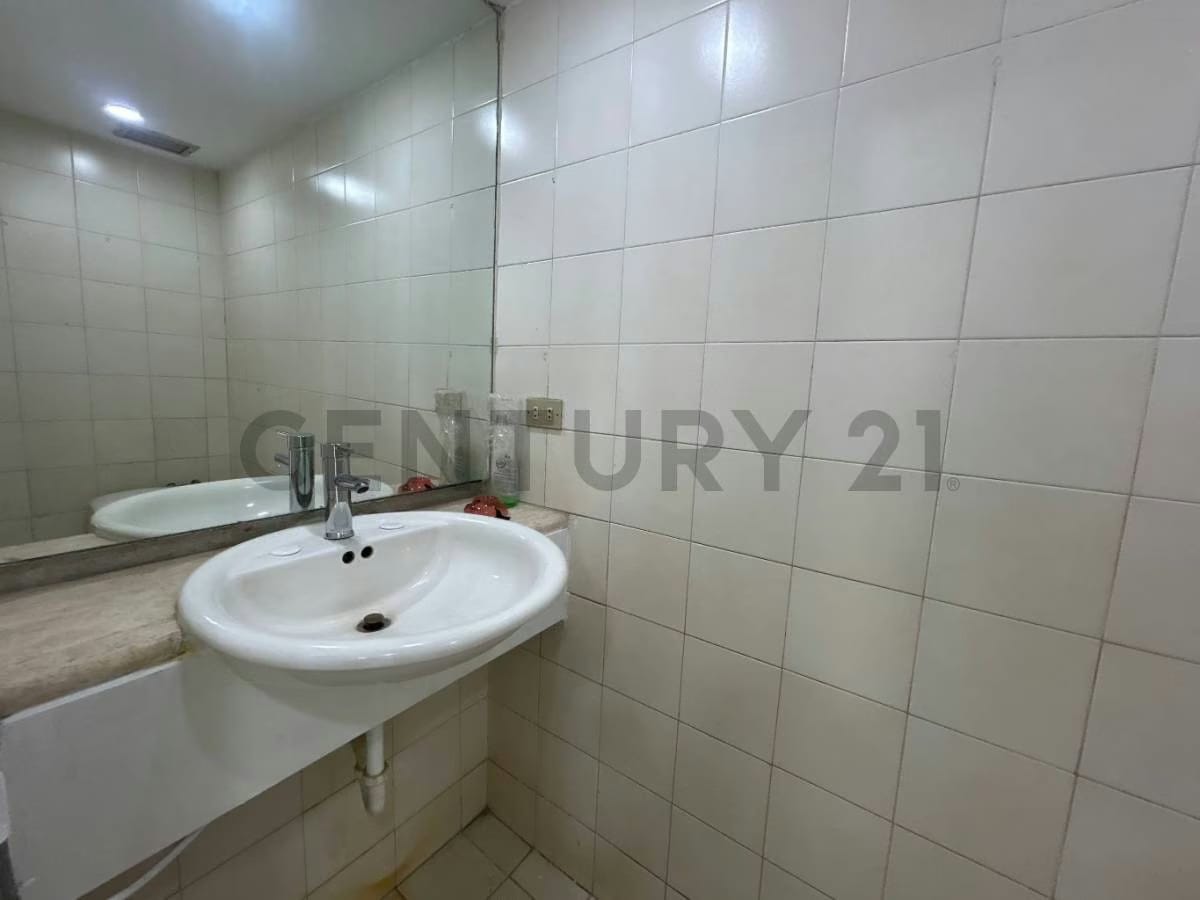 LOCAL EN ALQUILER SAN IGNACIO - 6