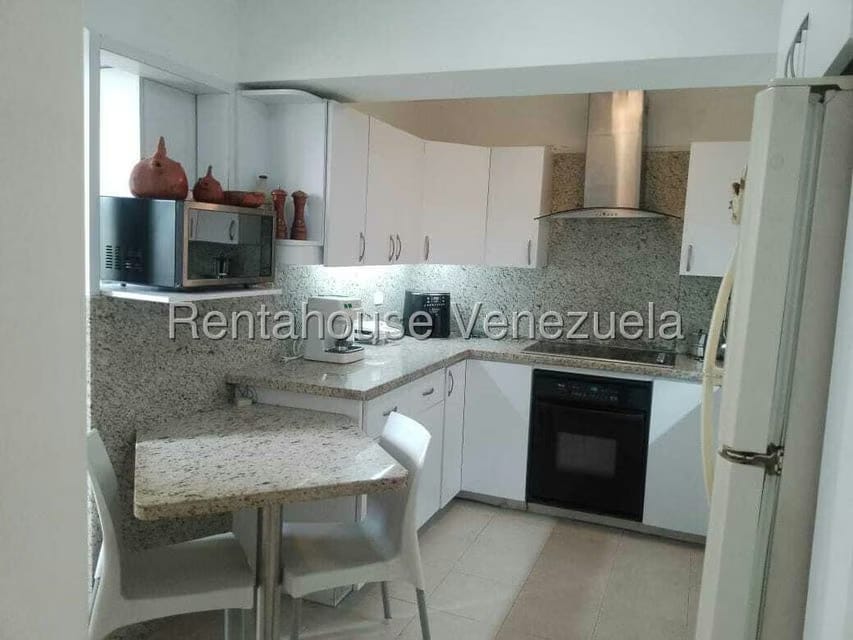 Apartamento (1 Nivel) en Venta en Prados del Este, Distrito Metropolitano - 20