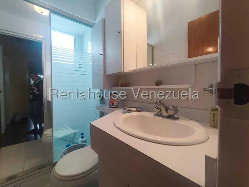 Apartamento (1 Nivel) en Venta en Prados del Este, Distrito Metropolitano - 29