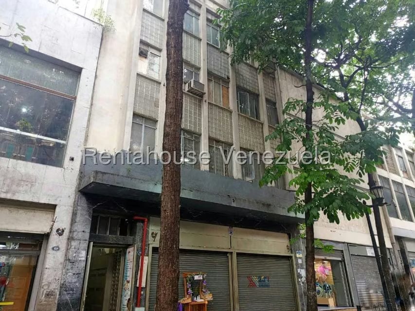Edificio en Alquiler en Parroquia Catedral, Distrito Metropolitano