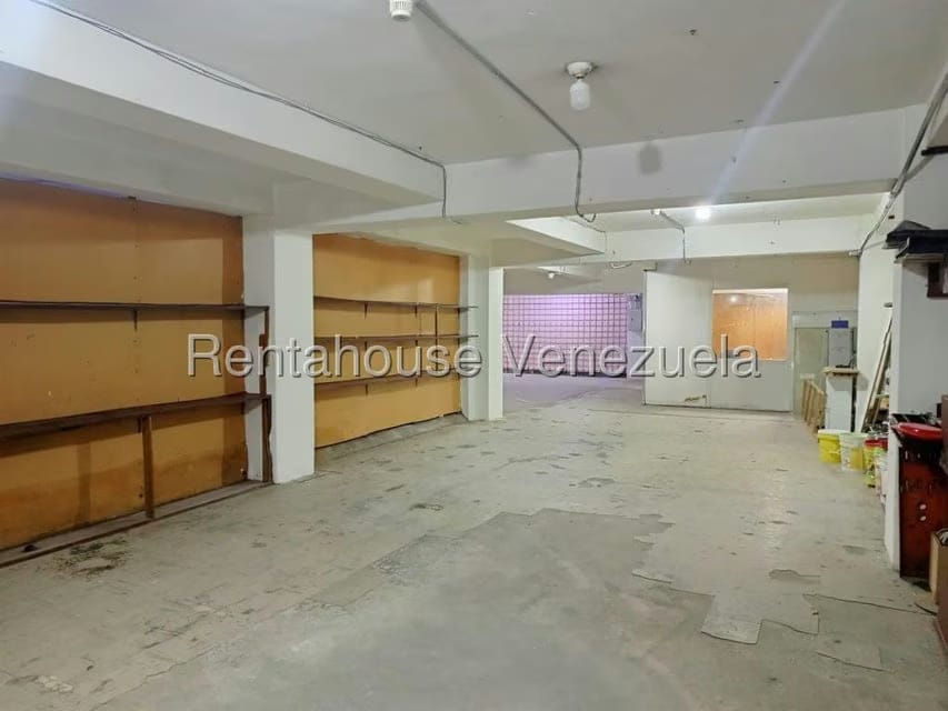 Comercial (Edificio) en Alquiler en Parroquia Catedral, Distrito Metropolitano - 19