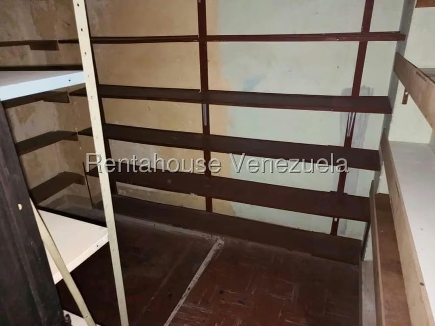 Comercial (Edificio) en Alquiler en Parroquia Catedral, Distrito Metropolitano - 22