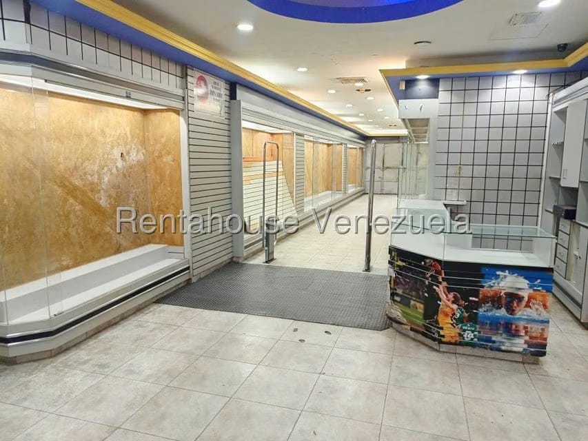 Comercial (Edificio) en Alquiler en Parroquia Catedral, Distrito Metropolitano - 5