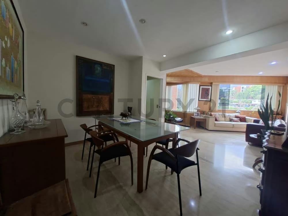 En Alquiler: Apartamento en Sebucán, Caracas, con Vista al Ávila. Calle Cerrada - 3