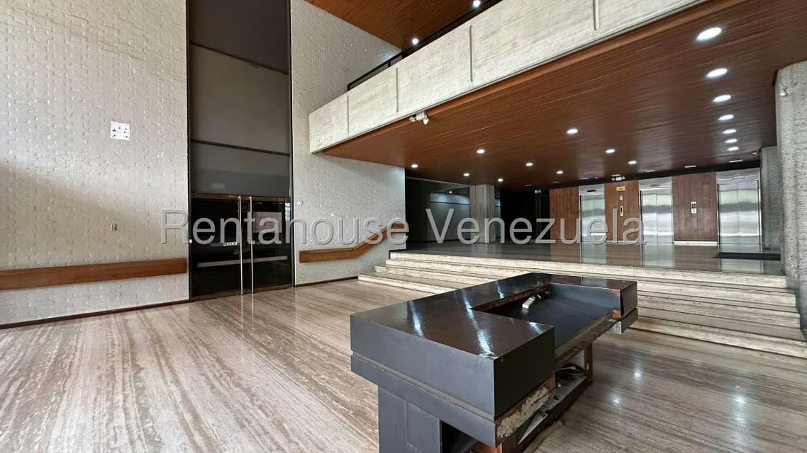 Comercial (Oficina) en Alquiler en Prados del Este, Distrito Metropolitano