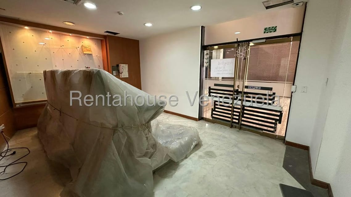 Comercial (Oficina) en Alquiler en Prados del Este, Distrito Metropolitano - 12