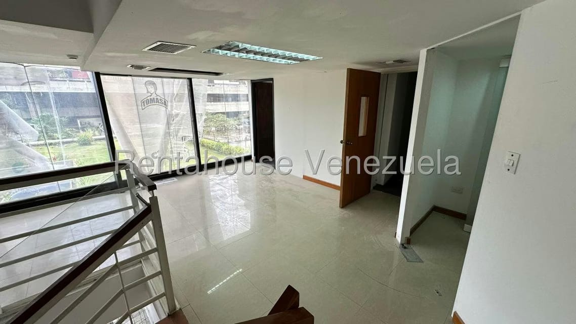 Comercial (Oficina) en Alquiler en Prados del Este, Distrito Metropolitano - 19