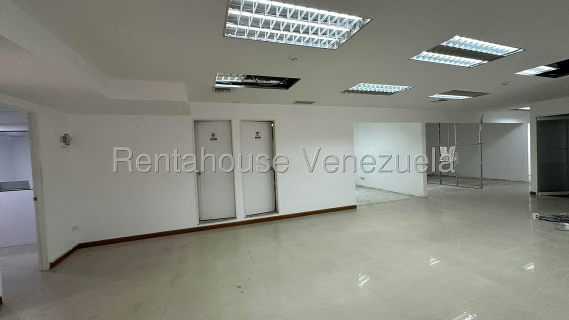 Comercial (Oficina) en Alquiler en Prados del Este, Distrito Metropolitano - 27