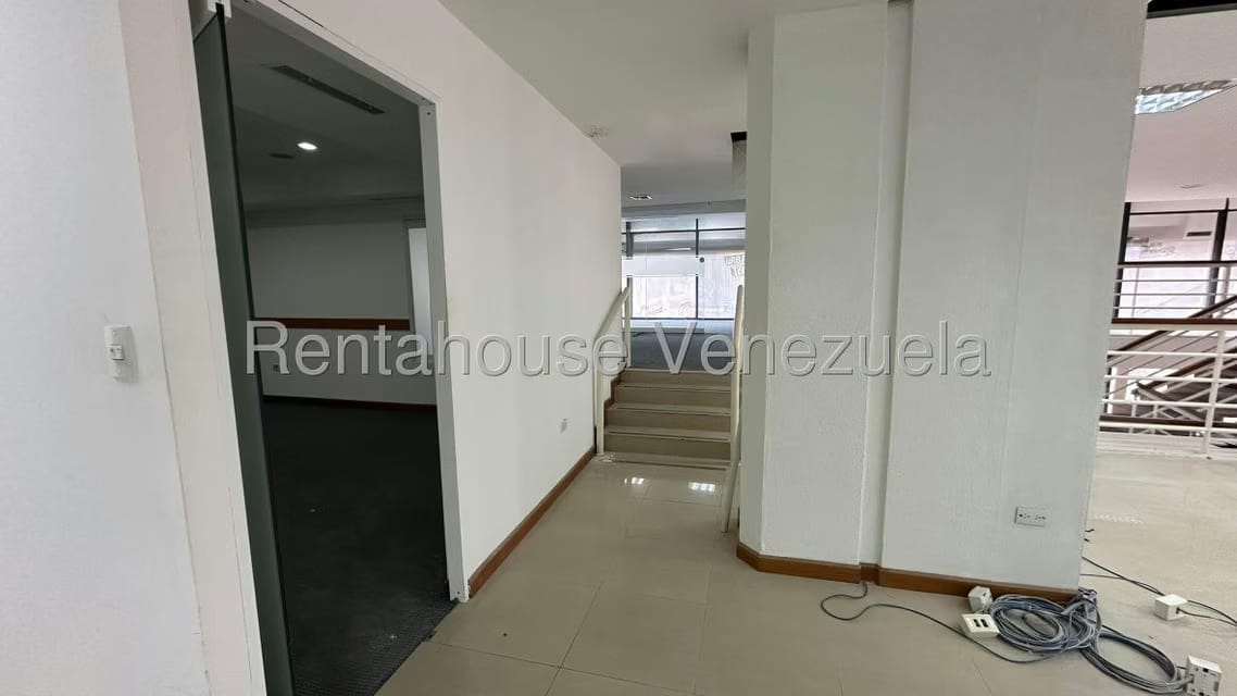 Comercial (Oficina) en Alquiler en Prados del Este, Distrito Metropolitano - 31