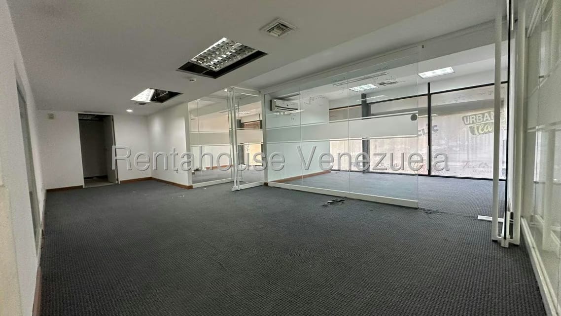 Comercial (Oficina) en Alquiler en Prados del Este, Distrito Metropolitano - 33