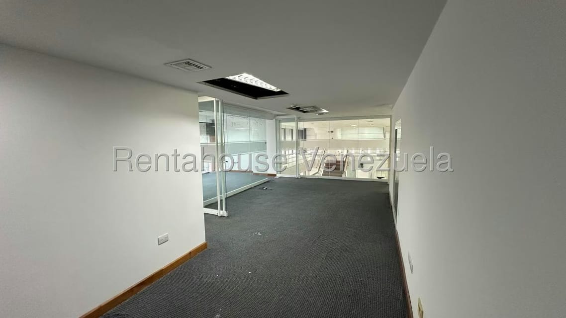 Comercial (Oficina) en Alquiler en Prados del Este, Distrito Metropolitano - 36