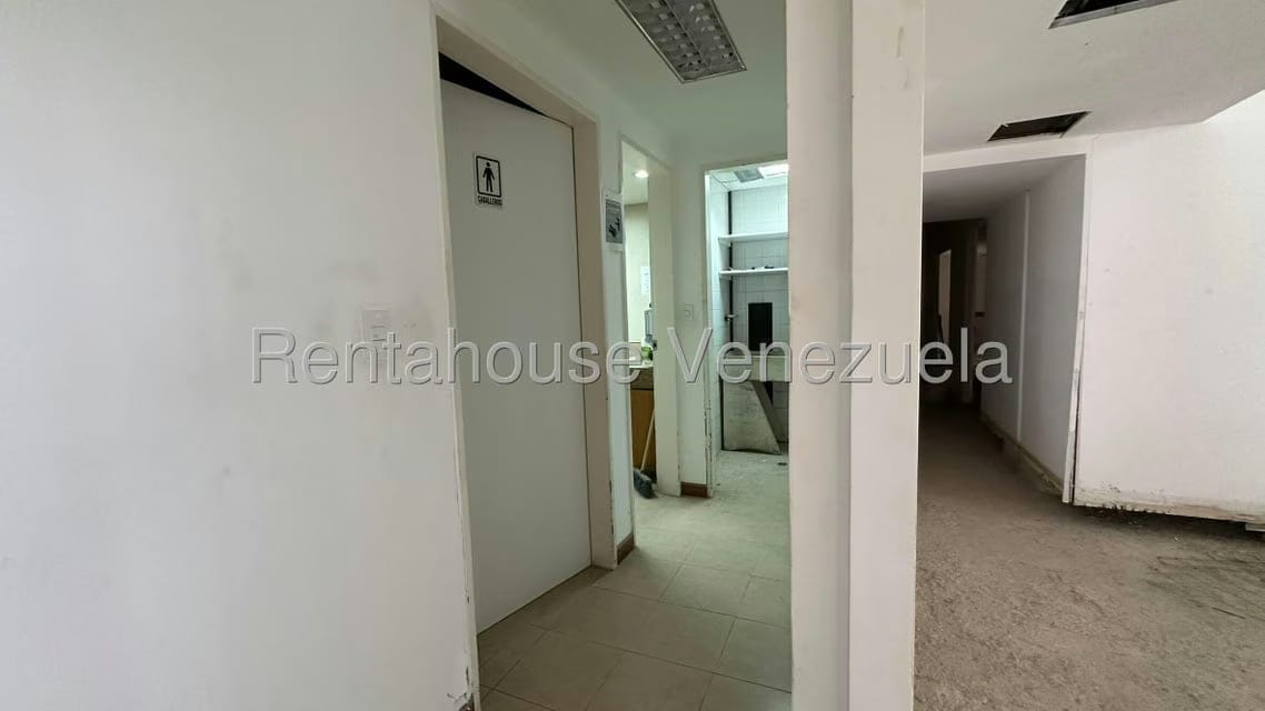 Comercial (Oficina) en Alquiler en Prados del Este, Distrito Metropolitano - 8