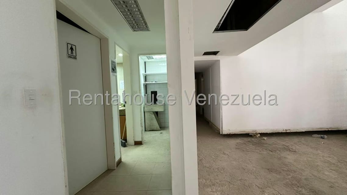 Comercial (Oficina) en Alquiler en Prados del Este, Distrito Metropolitano - 9