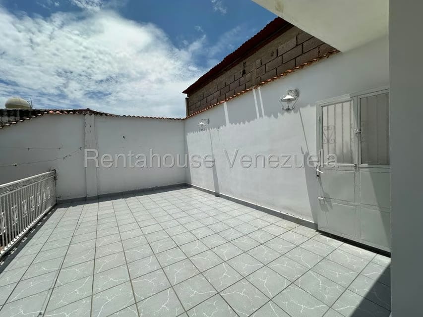 Casa (Duplex) en Venta en San Ignacio, Aragua - 42