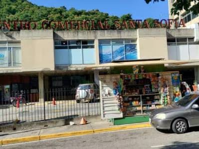 LOCAL EN CC SANTA SOFÍA IDEAL PARA GRUPO MÉDICO