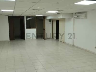 LOCAL EN CC SANTA SOFÍA IDEAL PARA GRUPO MÉDICO - 6