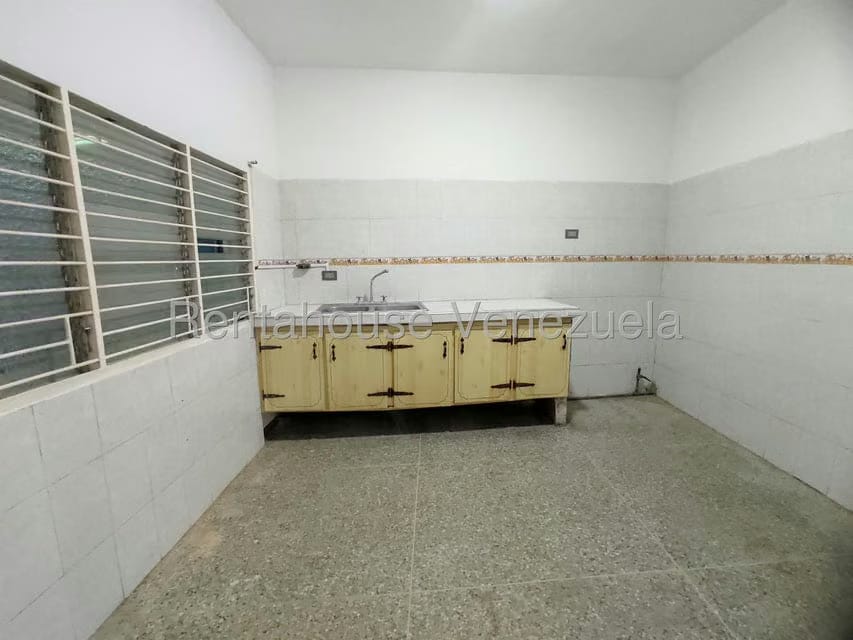 Casa (1 Nivel) en Alquiler en Centro, Lara - 7