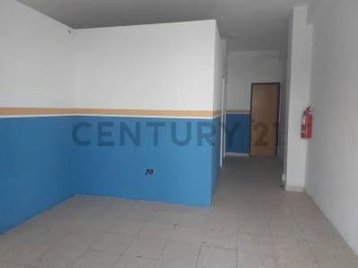 Local en Alquiler en zona Industrial de Santa Cruz centro comercial Eugenio - 4