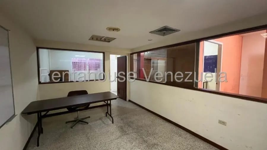 Oficina en Alquiler en Las.mercedes Maracaibo - 14
