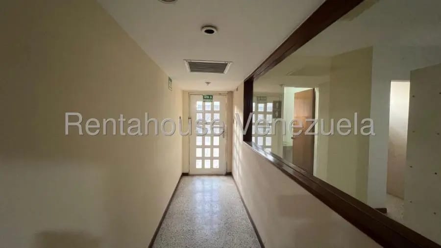 Oficina en Alquiler en Las.mercedes Maracaibo - 15